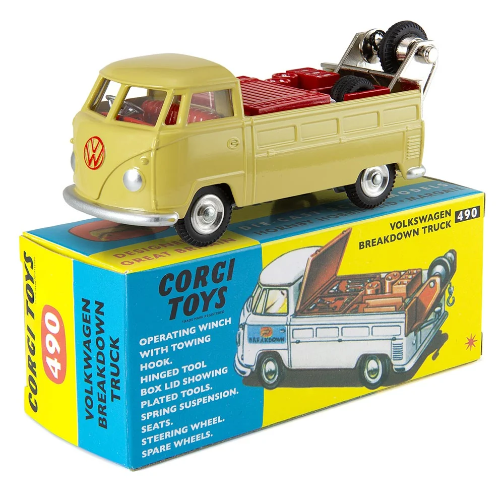 032 - VOLKSWAGEN BREAKDOWN TRUCK